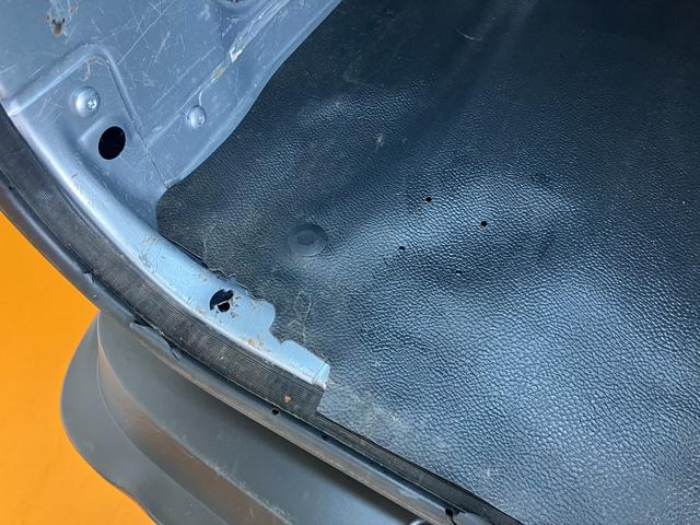 ハイゼットカーゴＤＸ　ＣＤオーディオ　エアコン　パワーウィンドウサポカーＳワイド適合　ＣＤオーディオ　エアコン　アクセサリーソケット　コーナーセンサー　アイドリングストップ　光軸調整ダイヤル　横滑り防止機能　誤発進抑制機能　パワーウインドウ　キーレス（神奈川県）の中古車