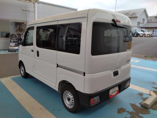 ハイゼットカーゴＤＸサポカーＳワイド適合　オーディオ　エアコン　アクセサリーソケット　コーナーセンサー　アイドリングストップ　光軸調整ダイヤル　横滑り防止機能　誤発進抑制機能　パワーウインドウ　キーレス（神奈川県）の中古車