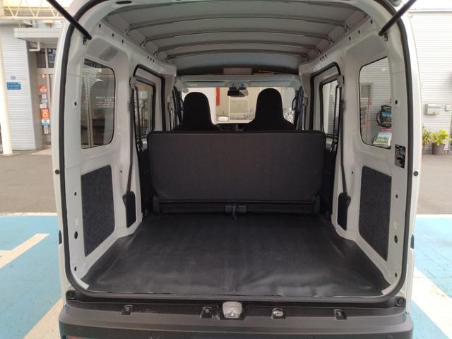 ハイゼットカーゴＤＸサポカーＳワイド適合　オーディオ　エアコン　アクセサリーソケット　コーナーセンサー　アイドリングストップ　光軸調整ダイヤル　横滑り防止機能　誤発進抑制機能　パワーウインドウ　キーレス（神奈川県）の中古車
