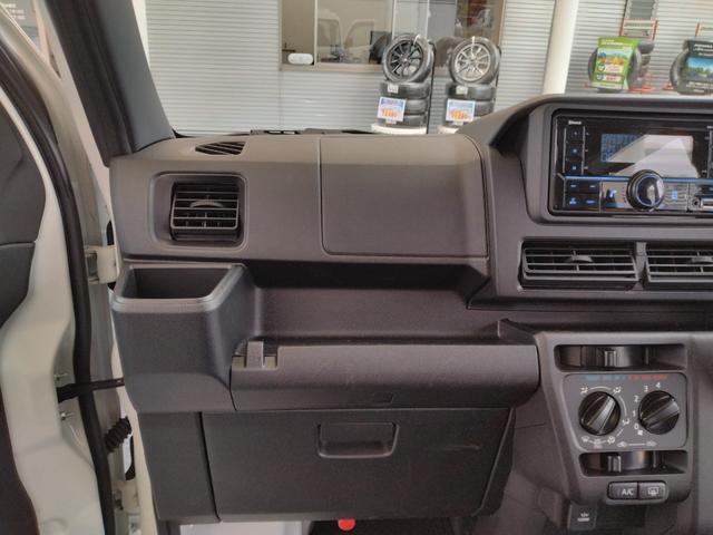 ハイゼットカーゴＤＸサポカーＳワイド適合　オーディオ　エアコン　アクセサリーソケット　コーナーセンサー　アイドリングストップ　光軸調整ダイヤル　横滑り防止機能　誤発進抑制機能　パワーウインドウ　キーレス（神奈川県）の中古車