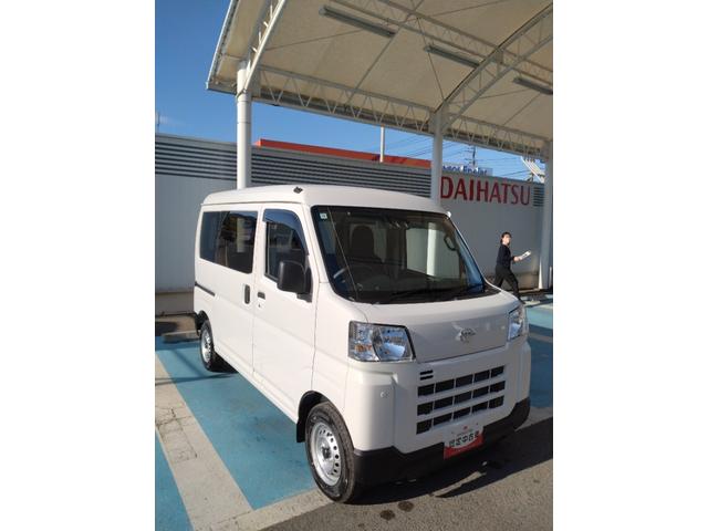 ハイゼットカーゴＤＸサポカーＳワイド適合　ラジオ　エアコン　アクセサリーソケット　コーナーセンサー　アイドリングストップ　光軸調整ダイヤル　横滑り防止機能　誤発進抑制機能　パワーウインドウ　キーレス（神奈川県）の中古車