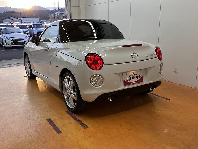 コペンセロ　届け出済み未使用車　オープンカーオープンカー　二人乗　アクティブトップ　シートヒーター　ステアリングスイッチ　Ｐスタート　アイドリングストップ　コーナーセンサー　スポーツシート　キーフリー（神奈川県）の中古車