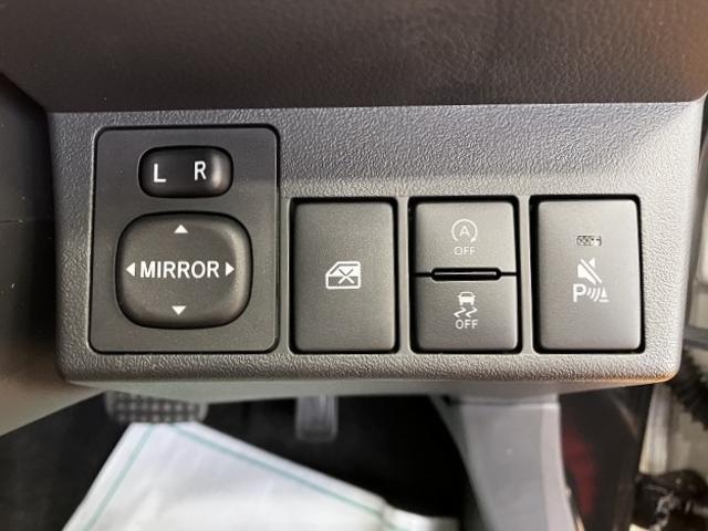 コペンセロ　届け出済み未使用車　オープンカーオープンカー　二人乗　アクティブトップ　シートヒーター　ステアリングスイッチ　Ｐスタート　アイドリングストップ　コーナーセンサー　スポーツシート　キーフリー（神奈川県）の中古車