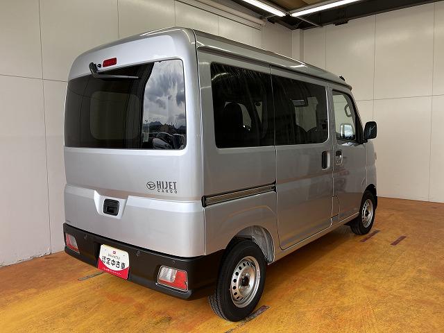 ハイゼットカーゴＤＸサポカーＳワイド適合　ラジオ　エアコン　アクセサリーソケット　コーナーセンサー　アイドリングストップ　光軸調整ダイヤル　横滑り防止機能　誤発進抑制機能　パワーウインドウ　キーレス（神奈川県）の中古車