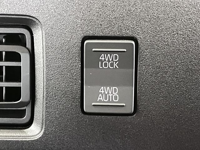 ハイゼットカーゴDX 4WD4WD サポカーSワイド適合 エアコン リヤファン アクセサリーソケット コーナーセンサー アイドリングストップ 光軸調整ダイヤル 横滑り防止機能 誤発進抑制機能 パワーウインドウ キーレス(神奈川県)の中古車