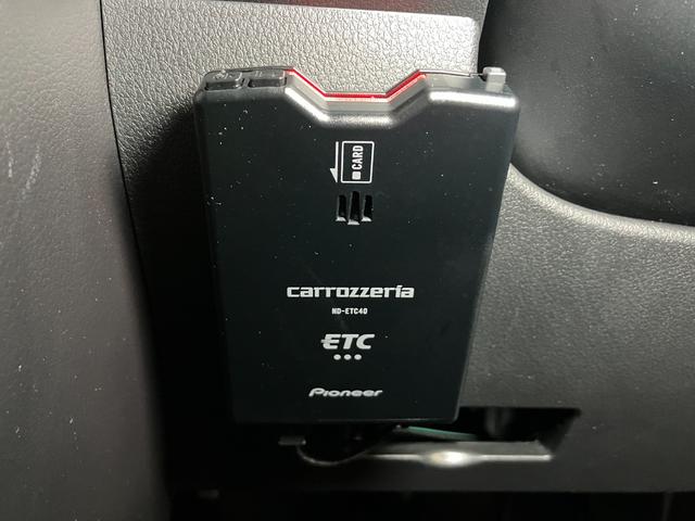 ハイゼットカーゴＤＸ４ＷＤ　サポカーＳワイド適合　５段ＭＴシフト　ＥＴＣ　エアコン　コーナーセンサー　アイドリングストップ　光軸調整ダイヤル　横滑り防止機能　誤発進抑制機能　パワーウインドウ　キーレス（神奈川県）の中古車