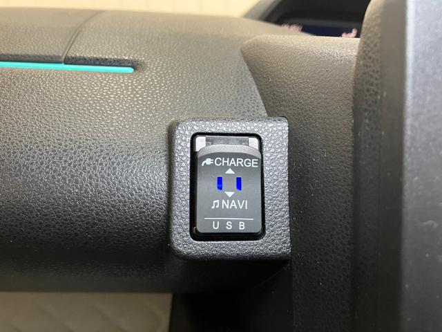 タントスローパー　Ｘ福祉車両　車いす乗車　電動ウインチ　片側オートスライドドア　ミラクルオープンドア　Ｂカメラ　ＵＳＢ接続端子　シートヒーター　ステアリングスイッチ　Ｐスタート　コーナーセンサー　キーフリー（神奈川県）の中古車