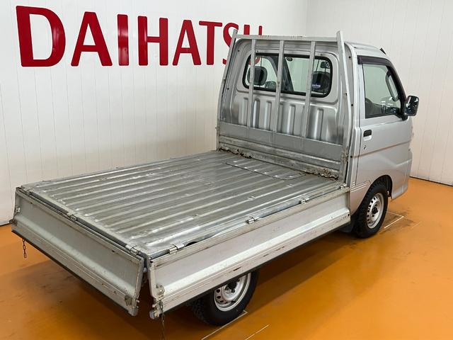 ハイゼットトラックローダンプ 4WD 5MT センターデフロック5速マニュアルシフト ラジオ エアコン 光軸調整ダイヤル パワーステアリング ABS エアバッグ 4WD センターデフロック(神奈川県)の中古車
