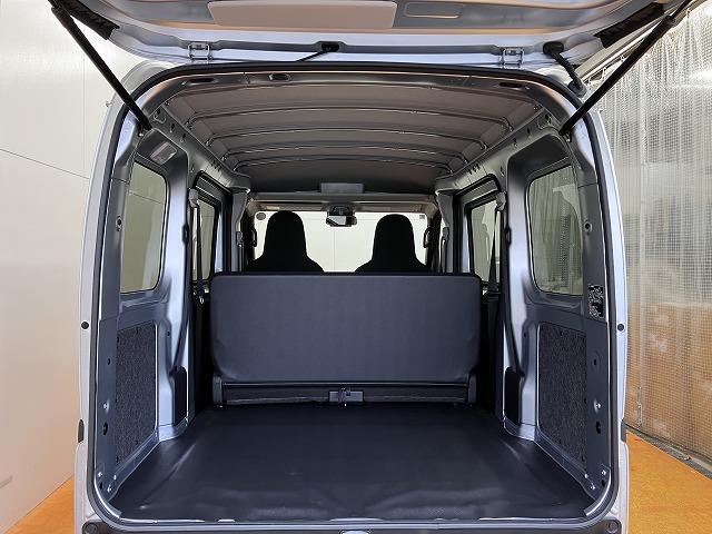 ハイゼットカーゴＤＸサポカーＳワイド適合　ラジオ　エアコン　アクセサリーソケット　コーナーセンサー　アイドリングストップ　光軸調整ダイヤル　横滑り防止機能　誤発進抑制機能　パワーウインドウ　キーレス（神奈川県）の中古車