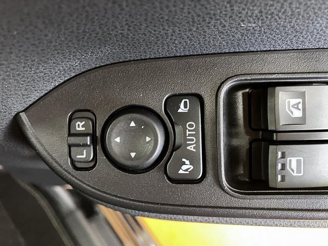 タントカスタムＲＳ　カーナビ　両側オートスライドドアサポカーＳワイド適合　パノラマモニター対応　ミラクルオープンドア　両側オートスライドドア　電動パーキングブレーキ　ステアリングスイッチ　シートヒーター　オートエアコン　コーナーセンサー　キーフリー（神奈川県）の中古車