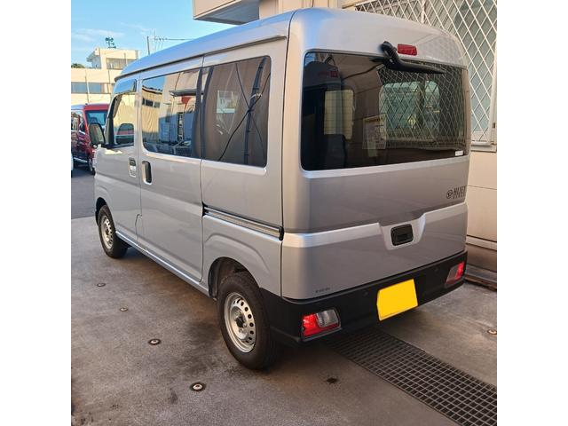 ハイゼットカーゴDXサポカーSワイド適合 ラジオ エアコン アクセサリーソケット コーナーセンサー アイドリングストップ 光軸調整ダイヤル 横滑り防止機能 誤発進抑制機能 パワーウインドウ キーレス(神奈川県)の中古車