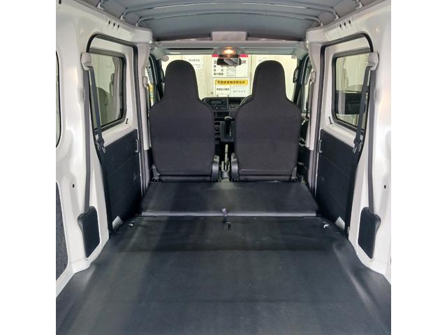 ハイゼットカーゴＤＸサポカーＳワイド適合　Ｂｌｕｅｔｏｏｔｈオーディオ　エアコン　アクセサリーソケット　コーナーセンサー　アイドリングストップ　光軸調整ダイヤル　横滑り防止機能　誤発進抑制機能　パワーウインドウ　キーレス（神奈川県）の中古車
