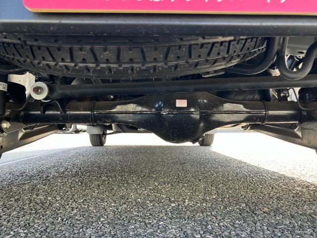 ハイゼットカーゴデラックス衝突被害軽減ブレーキ　コーナーセンサー　オートライト　プライバシーガラス　フロントパワーウィンドウ　オーバーヘッドシェルフ　スピーカー一体型ＡＭ・ＦＭラジオ　キーレスエントリー　アイドリングストップ（千葉県）の中古車