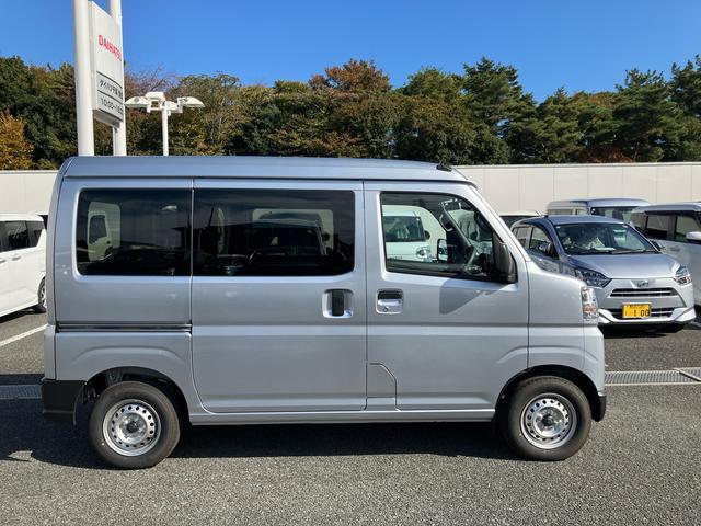 ハイゼットカーゴデラックス衝突被害軽減ブレーキ　コーナーセンサー　オートライト　プライバシーガラス　フロントパワーウィンドウ　オーバーヘッドシェルフ　スピーカー一体型ＡＭ・ＦＭラジオ　キーレスエントリー　アイドリングストップ（千葉県）の中古車