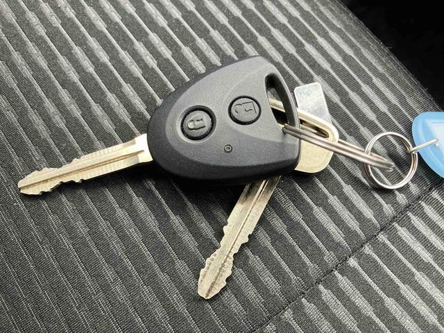 ハイゼットカーゴＤＸスマートアシスト／キーレス／コーナーセンサー／アイドリングストップ／ラジオ／ハロゲンライト（千葉県）の中古車