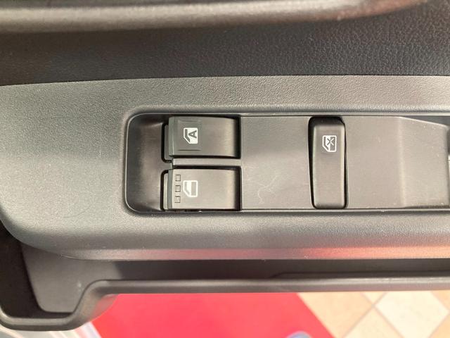 ハイゼットカーゴDXサポカーSワイド適合 ラジオ エアコン アクセサリーソケット コーナーセンサー アイドリングストップ 光軸調整ダイヤル 横滑り防止機能 誤発進抑制機能 パワーウインドウ キーレス(神奈川県)の中古車