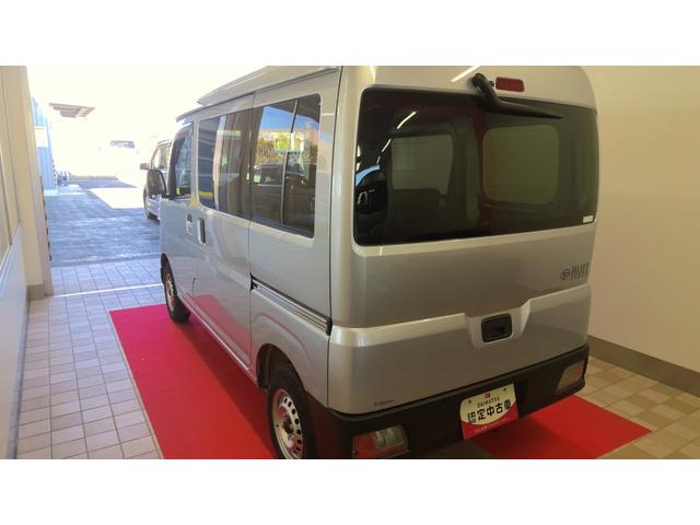 ハイゼットカーゴＤＸサポカーＳワイド適合　ラジオ　エアコン　アクセサリーソケット　コーナーセンサー　アイドリングストップ　光軸調整ダイヤル　横滑り防止機能　誤発進抑制機能　パワーウインドウ　キーレス（神奈川県）の中古車