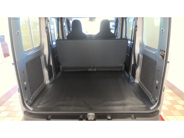 ハイゼットカーゴＤＸサポカーＳワイド適合　ラジオ　エアコン　アクセサリーソケット　コーナーセンサー　アイドリングストップ　光軸調整ダイヤル　横滑り防止機能　誤発進抑制機能　パワーウインドウ　キーレス（神奈川県）の中古車