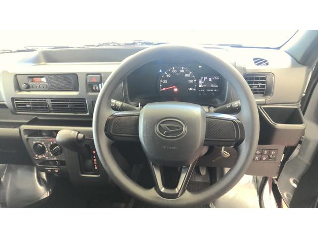 ハイゼットカーゴＤＸサポカーＳワイド適合　ラジオ　エアコン　アクセサリーソケット　コーナーセンサー　アイドリングストップ　光軸調整ダイヤル　横滑り防止機能　誤発進抑制機能　パワーウインドウ　キーレス（神奈川県）の中古車