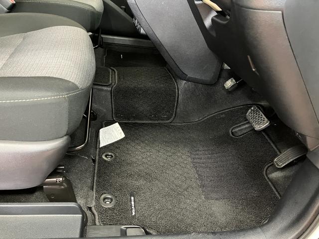 シエンタＧ衝突被害軽減ブレーキシステム　ドラレコ　全周囲カメラ　ステアリングスイッチ　両側オートスライドドア　ステアリングヒーター　シートヒーター　ＵＳＢ接続端子　Ｐスタート　レーンアシスト　キーフリー（神奈川県）の中古車