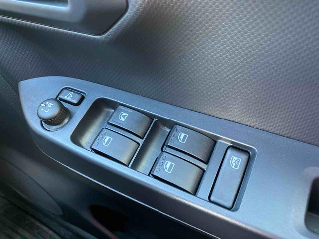 ミライースＸ　ＳＡIIIＬＥＤヘッドライト　リヤワイパー　電動格納ドアミラー　プライバシーガラス　リヤシートヘッドレスト　オートライト　キーレスエントリー　セキュリティアラーム　コーナーセンサー　衝突被害軽減ブレーキ（千葉県）の中古車