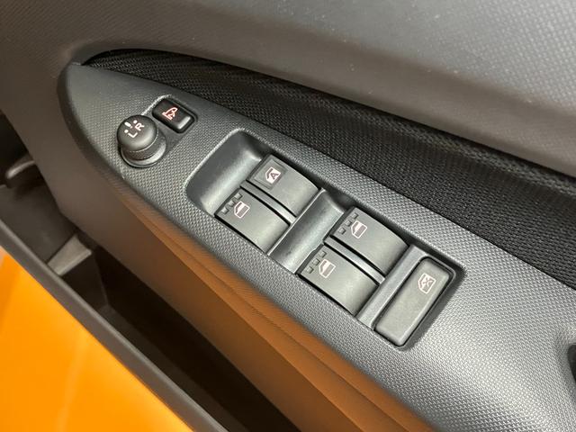 ムーヴカスタム　ＲＳＭＯＭＯ製ステアリングホイール　Ｂカメラ　オートエアコン　Ｐスタート　エコアイドル　電動格納ミラー　パワーウインドウ　キーフリー（神奈川県）の中古車