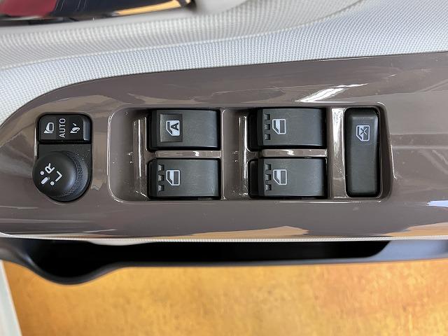 ムーヴキャンバスＧメイクアップリミテッド　ＳＡIIIサポカーＳワイド適合　Ｂカメラ　ドラレコ　ＥＴＣ　ステアリングスイッチ　ＵＳＢ接続端子　両側オートスライドドア　置きラクボックス　Ｐスタート　アイドリングストップ　電動格納ミラー　キーフリー（神奈川県）の中古車