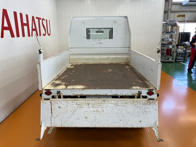 ハイゼットトラック多目的ダンプ三方開　ＰＴＯ式　ラジオ　エアコン　４ＷＤ　５段マニュアルシフト（神奈川県）の中古車