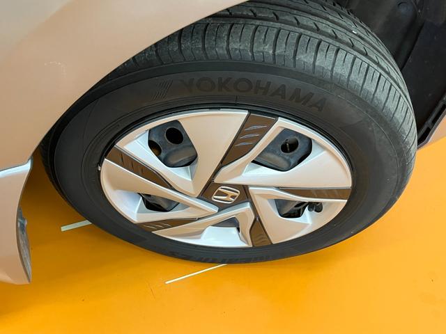 フリードハイブリッドハイブリッド・Ｇホンダセンシングハイブリッド　衝突被害軽減ブレーキシステム　後席モニター　ステアリングスイッチ　クルーズコントロール　シートヒーター　Ｐスタート　アクセサリーソケット　両側オートスライドドア　レーンアシスト　ＥＴＣ（神奈川県）の中古車