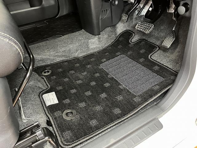 タントカスタムＲＳ　トップエディションＶＳ　ＳＡIIIサポカーＳワイド適合　ミラクルオープンドア　パノラマモニター対応　両側オートスライドドア　ＵＳＢ接続端子　ドラレコ　ステアリングスイッチ　運転席シートヒーター　Ｐスタート　電動格納ミラー　キーフリー（神奈川県）の中古車