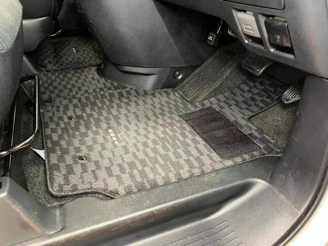 ヴォクシーX 車いす仕様車福祉車両 車いす乗車 電動ウインチ 3列シート 両側オートスライドドア Bカメラ ステアリングスイッチ Pスタート ETC 電動格納ミラー キーフリー(神奈川県)の中古車