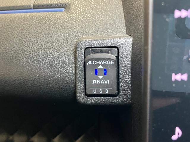 タントカスタムRSサポカーSワイド適合 ドラレコ ミラクルオープンドア 両側オートスライドドア 後席モニター 電動パーキングブレーキ パノラマモニター対応 シートヒーター コーナーセンサー USB接続端子 ETC(神奈川県)の中古車