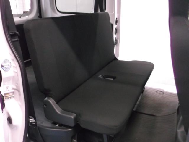 ハイゼットカーゴDXサポカーSワイド適合 ラジオ エアコン アクセサリーソケット コーナーセンサー アイドリングストップ 光軸調整ダイヤル 横滑り防止機能 誤発進抑制機能 パワーウインドウ キーレス(神奈川県)の中古車