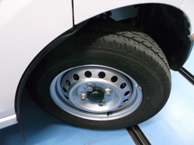 ハイゼットカーゴDXサポカーSワイド適合 ラジオ エアコン アクセサリーソケット コーナーセンサー アイドリングストップ 光軸調整ダイヤル 横滑り防止機能 誤発進抑制機能 パワーウインドウ キーレス(神奈川県)の中古車