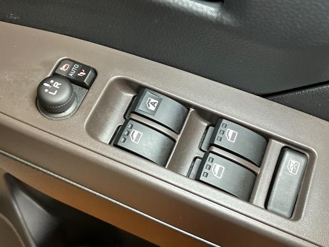 トールGサポカーSワイド適合 スマアシ パノラマモニター対応 両側オートスライドドア ステアリングスイッチ USB接続端子 Pスタート コーナーセンサー ETC キーフリー(神奈川県)の中古車