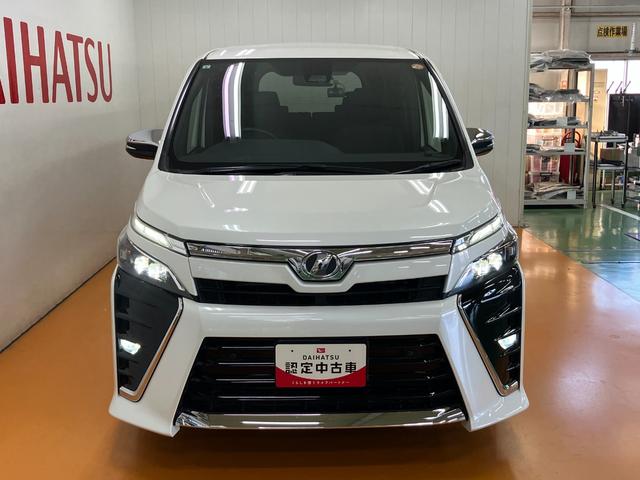 ヴォクシーZS 煌II衝突被害軽減ブレーキシステム ドラレコ ダブルエアコン ステアリングスイッチ USB接続端子 両側オートスライドドア 3列シート ETC Pスタート キーフリー(神奈川県)の中古車