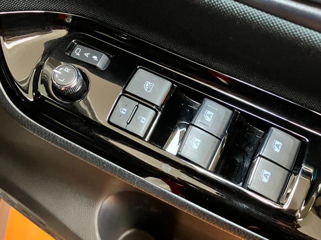 ヴォクシーZS 煌II衝突被害軽減ブレーキシステム ドラレコ ダブルエアコン ステアリングスイッチ USB接続端子 両側オートスライドドア 3列シート ETC Pスタート キーフリー(神奈川県)の中古車