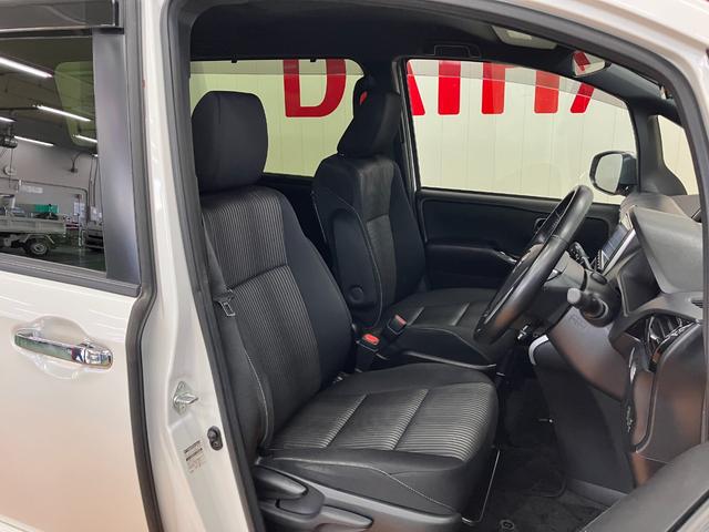 ヴォクシーZS 煌II衝突被害軽減ブレーキシステム ドラレコ ダブルエアコン ステアリングスイッチ USB接続端子 両側オートスライドドア 3列シート ETC Pスタート キーフリー(神奈川県)の中古車