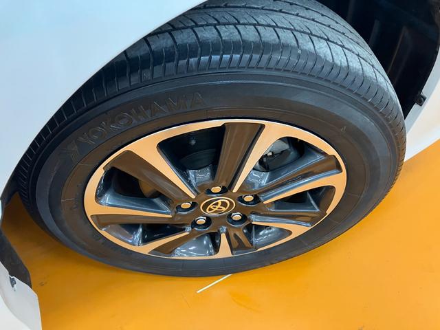 ヴォクシーZS 煌II衝突被害軽減ブレーキシステム ドラレコ ダブルエアコン ステアリングスイッチ USB接続端子 両側オートスライドドア 3列シート ETC Pスタート キーフリー(神奈川県)の中古車