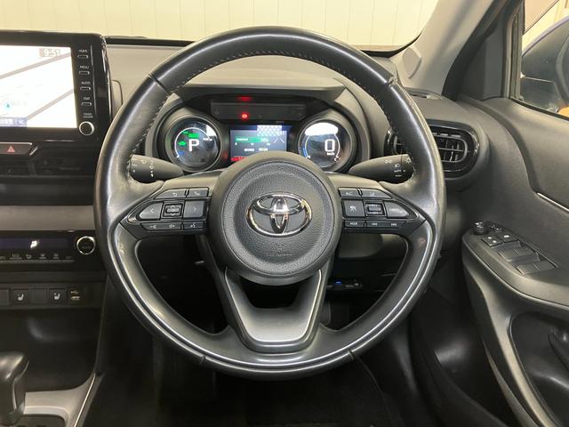 ヤリスクロスハイブリッドＧ衝突被害軽減ブレーキシステム　ドラレコ　ステアリングスイッチ　レーダークルーズコントロール　運転席シートヒーター　ＵＳＢ接続端子　電動パーキングブレーキ　ＳＯＳスイッチ　ステアリングヒーター　ＥＴＣ（神奈川県）の中古車