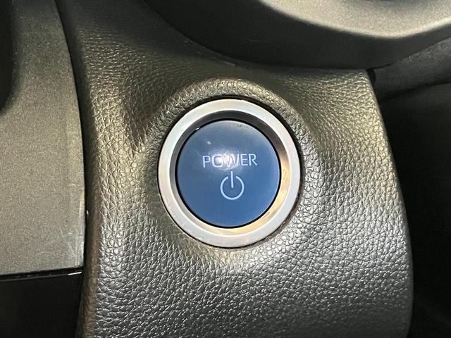 ヤリスクロスハイブリッドＧ衝突被害軽減ブレーキシステム　ドラレコ　ステアリングスイッチ　レーダークルーズコントロール　運転席シートヒーター　ＵＳＢ接続端子　電動パーキングブレーキ　ＳＯＳスイッチ　ステアリングヒーター　ＥＴＣ（神奈川県）の中古車