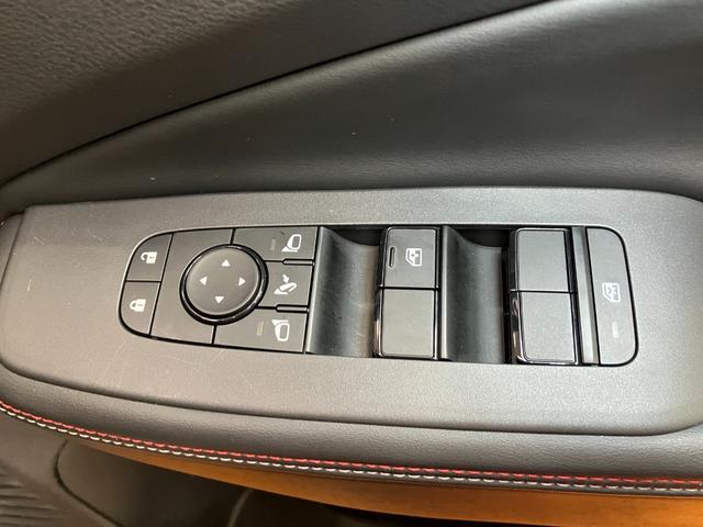 オーラニスモ衝突被害軽減ブレーキシステム ドラレココントローラー 全周囲カメラ SOSスイッチ レーダークルーズコントロール 電動パーキングブレーキ USB接続端子 デジタルインナーミラー ステアリングヒーター(神奈川県)の中古車