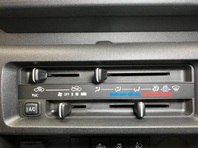 ハイゼットトラックスタンダードサポカーSワイド適合 三方開 ゴムマット ラジオ エアコン 光軸調整ダイヤル コーナーセンサー アイドリングストップ 横滑り防止機能 誤発進抑制機能 アクセサリーソケット(神奈川県)の中古車