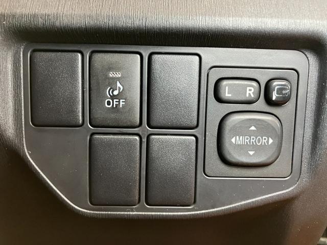 プリウスＳドラレコ　Ｂカメラ　ステアリングスイッチ　オートエアコン　Ｐスタート　電動格納ミラー　ＥＴＣ　パワーウインドウ　キーフリー（神奈川県）の中古車