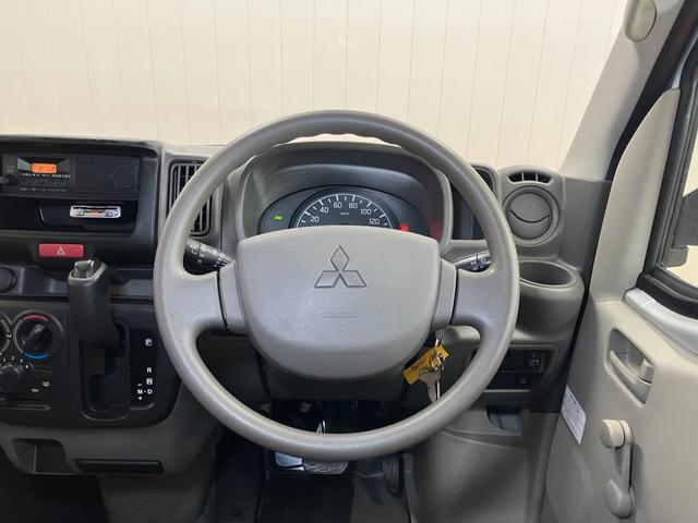 ミニキャブバンＭ両側スライドドア　ラジオ　エアコン　パワーステアリング　２速発進ボタン　光軸調整ダイヤル　ＥＴＣ　キーレス（神奈川県）の中古車