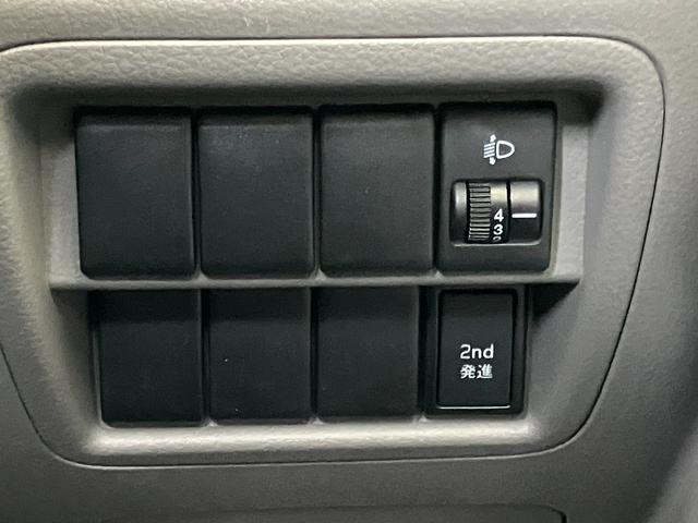 ミニキャブバンＭ両側スライドドア　ラジオ　エアコン　パワーステアリング　２速発進ボタン　光軸調整ダイヤル　ＥＴＣ　キーレス（神奈川県）の中古車