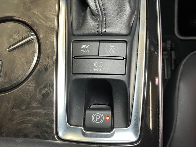 クラウンハイブリッドS エレガンススタイル衝突被害軽減ブレーキシステム ドラレコ 全周囲カメラ ステアリングスイッチ クルーズコントロール USB接続端子 電動パーキングブレーキ 自動防眩式ルームミラー SOSスイッチ ETC パワーシート(神奈川県)の中古車