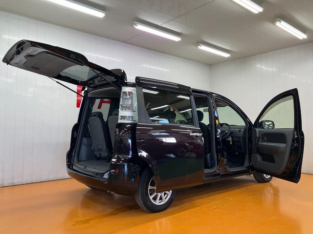 シエンタＤＩＣＥ−Ｇドラレコ　Ｂカメラ　３列シート　ステアリングスイッチ　オートエアコン　リモートエンジンスターター　片側オートスライドドア　電動格納ミラー　空気清浄機　キーフリー（神奈川県）の中古車