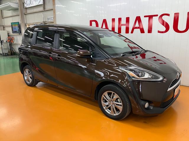 シエンタＧ衝突被害軽減ブレーキシステム　３列シート　ドラレコ　Ｂカメラ　ナビ　オートエアコン　ステアリングスイッチ　Ｐスタート　レーンアシスト　オートエアコン　両側オートスライドドア　ＥＴＣ　キーフリー（神奈川県）の中古車