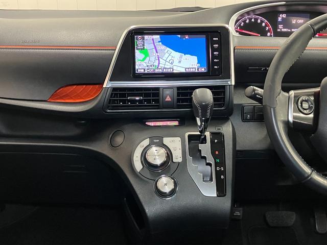 シエンタＧ衝突被害軽減ブレーキシステム　３列シート　ドラレコ　Ｂカメラ　ナビ　オートエアコン　ステアリングスイッチ　Ｐスタート　レーンアシスト　オートエアコン　両側オートスライドドア　ＥＴＣ　キーフリー（神奈川県）の中古車